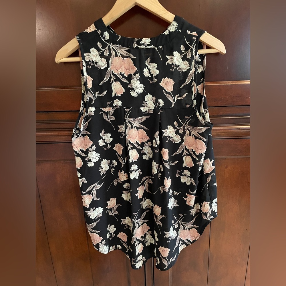 Sienna Sky sleeveless top